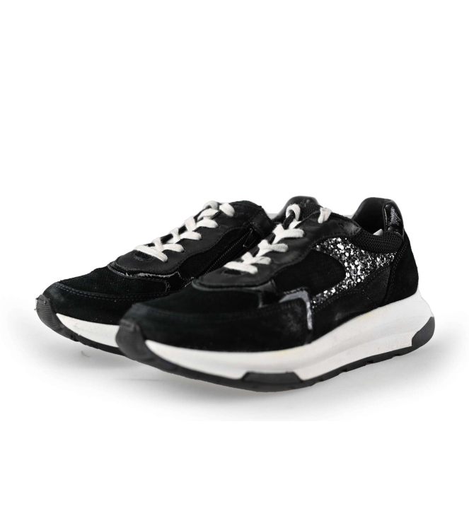 Giga Sneaker