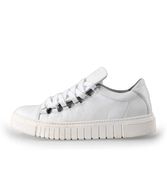 AQA Sneaker