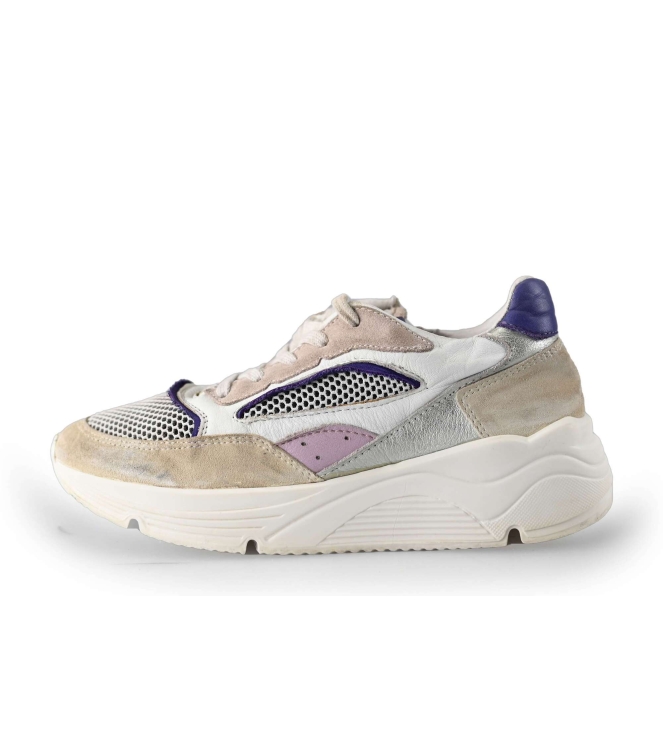 Giga Sneaker