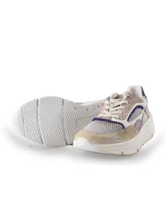Giga Sneaker