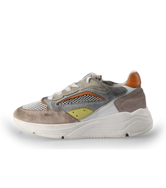 Giga Sneaker
