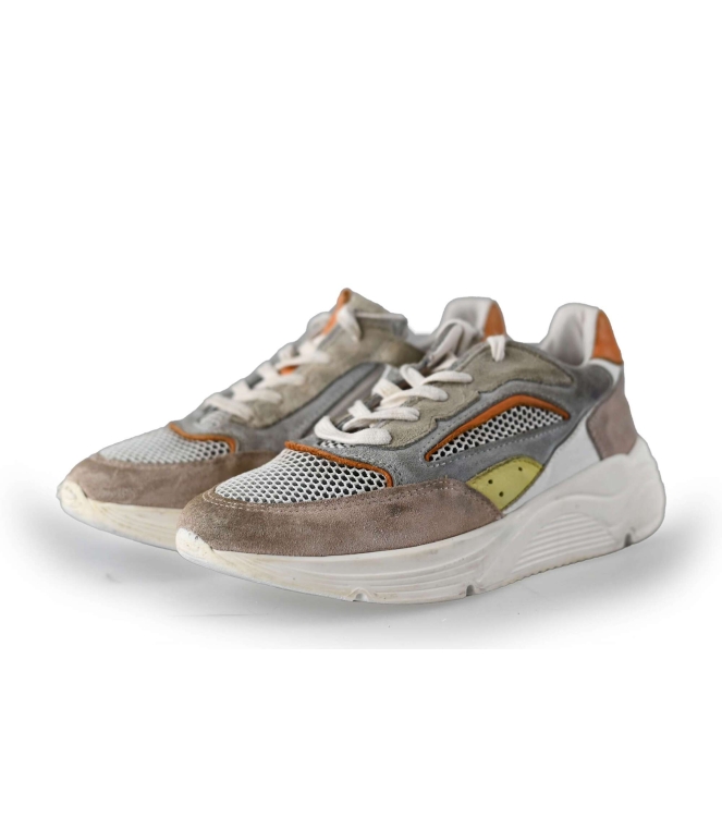Giga Sneaker
