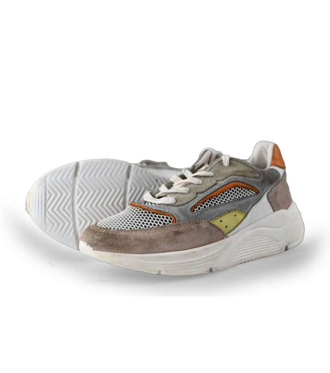 Giga Sneaker
