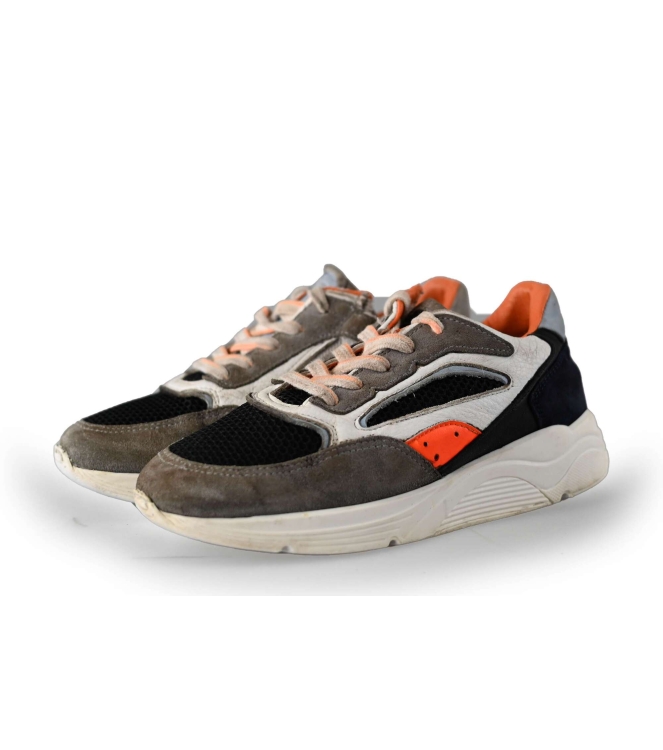 Giga Sneaker