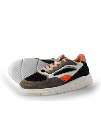Giga Sneaker