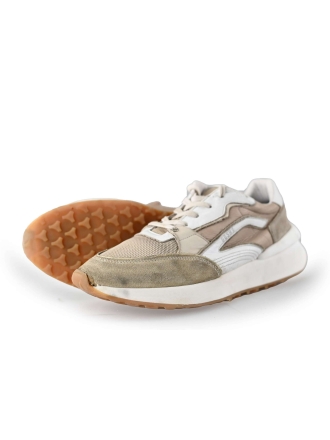 Giga Sneaker