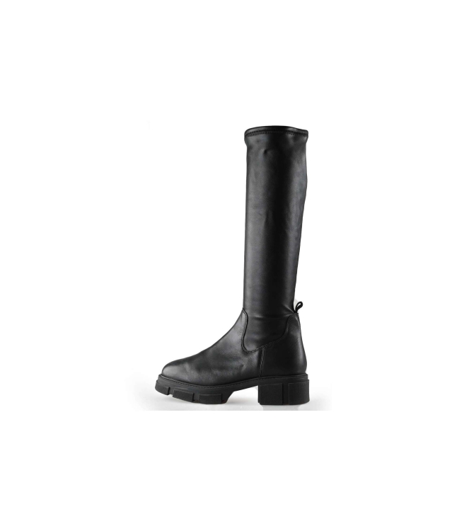 Lina Locchi Stiefel