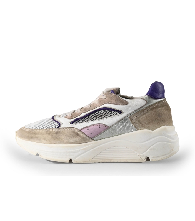 Giga Sneaker