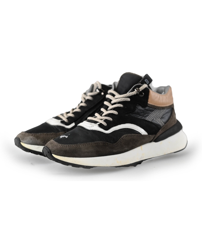 Giga Hohe Sneaker