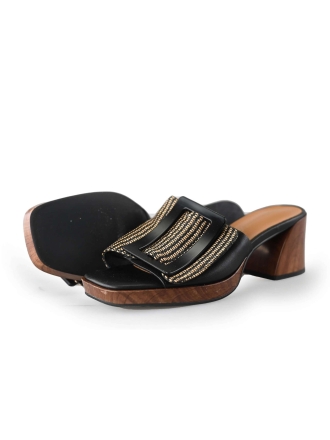 Noa Harmon Flip-Flops