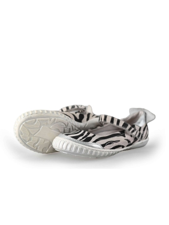 Omoda Slip-ons