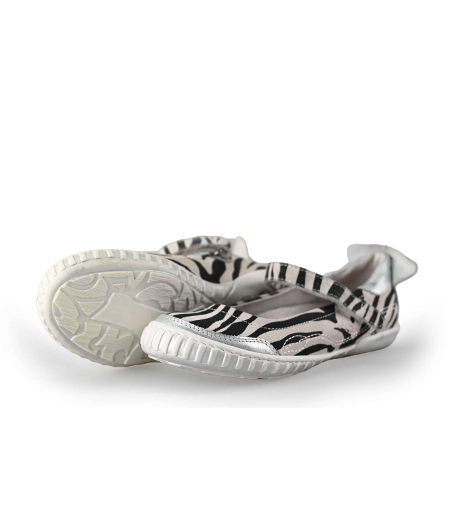 Omoda Slip-ons
