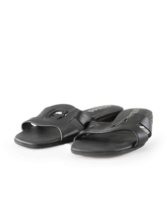 Guess Flip-Flops