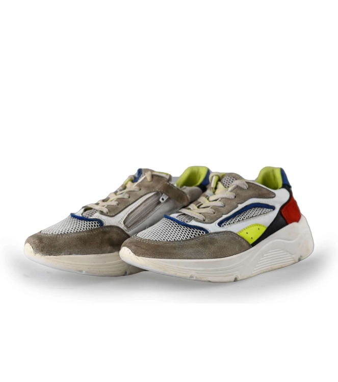 Giga Sneaker