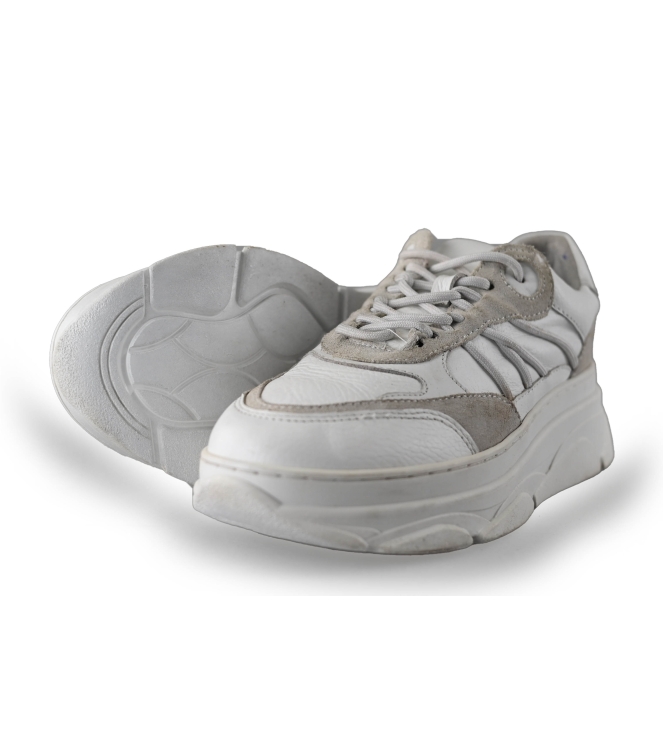 Omoda Sneaker