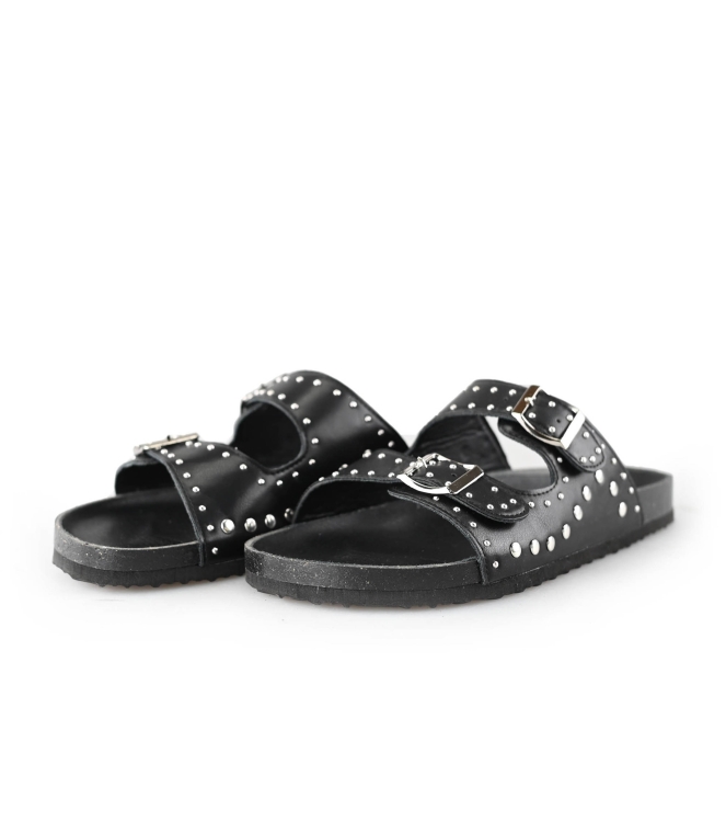 Ann Rocks Flip-Flops