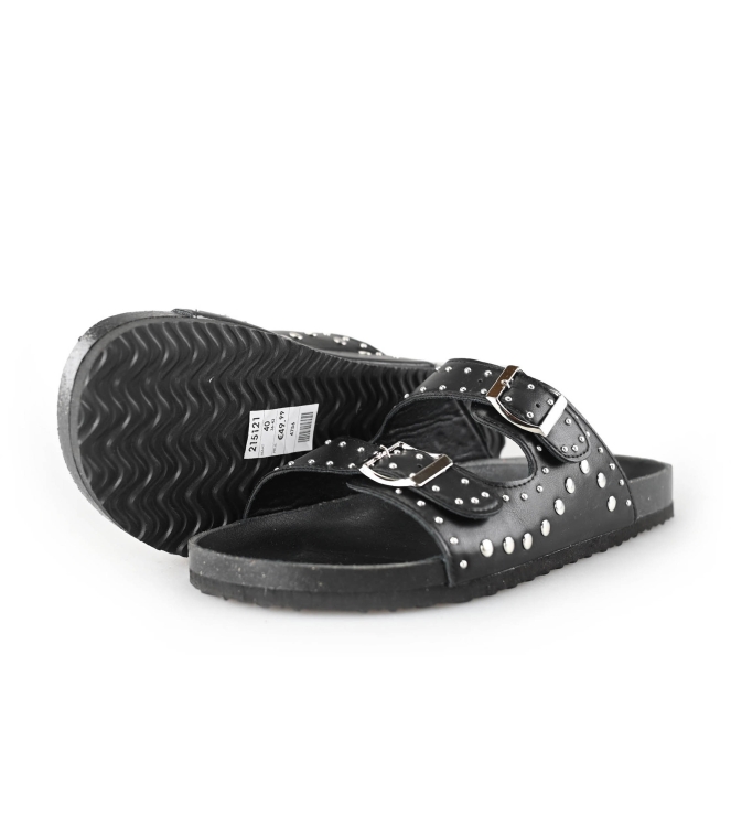 Ann Rocks Flip-Flops