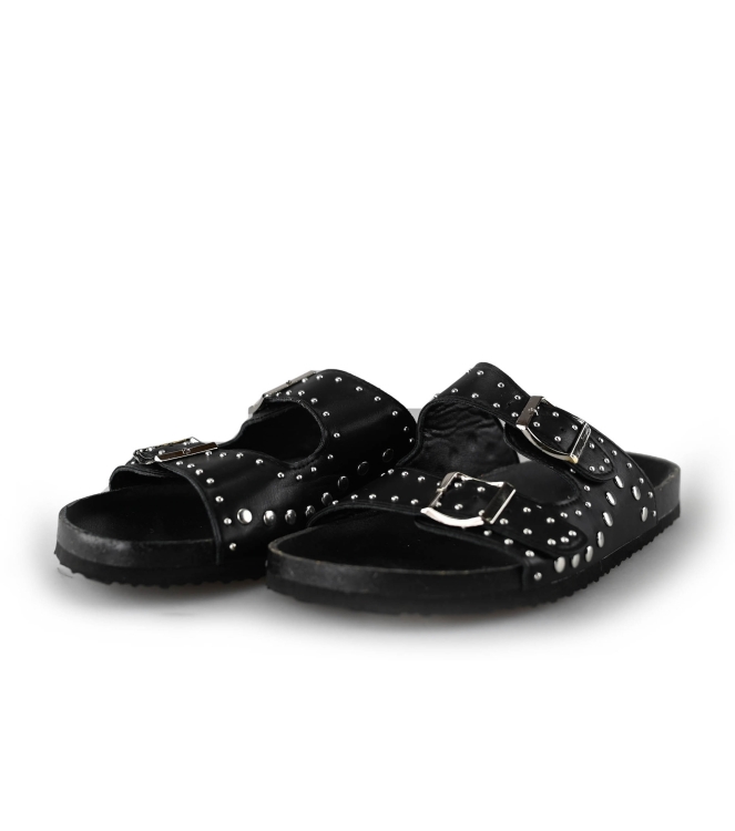 Ann Rocks Flip-Flops