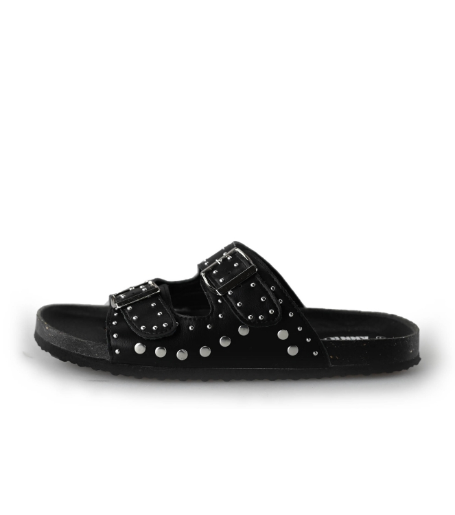 Ann Rocks Flip-Flops