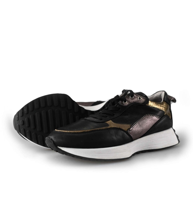 Sub55 Sneaker