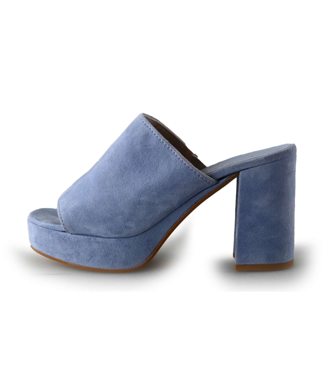 Lina Locchi pumps