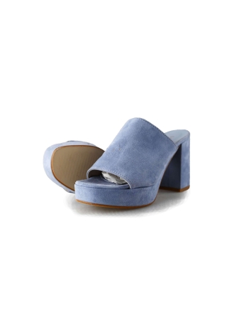 Lina Locchi pumps