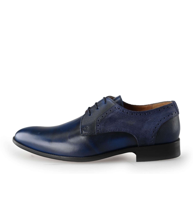 Schnürschuhe