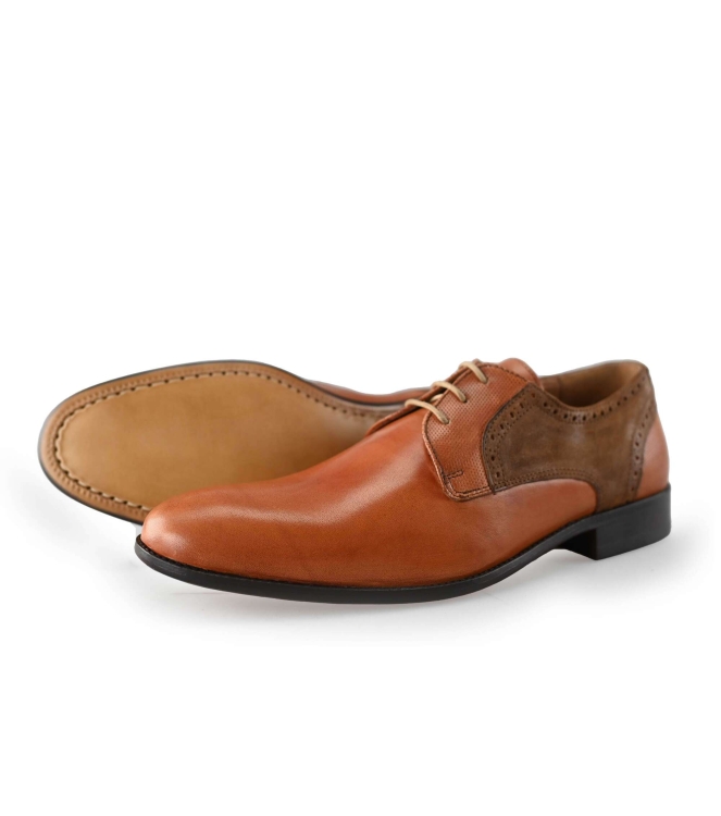 Schnürschuhe