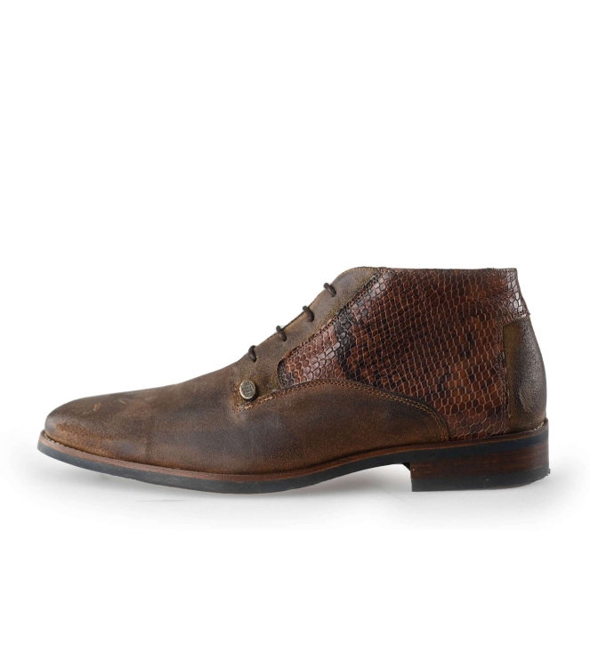 Schnürschuhe