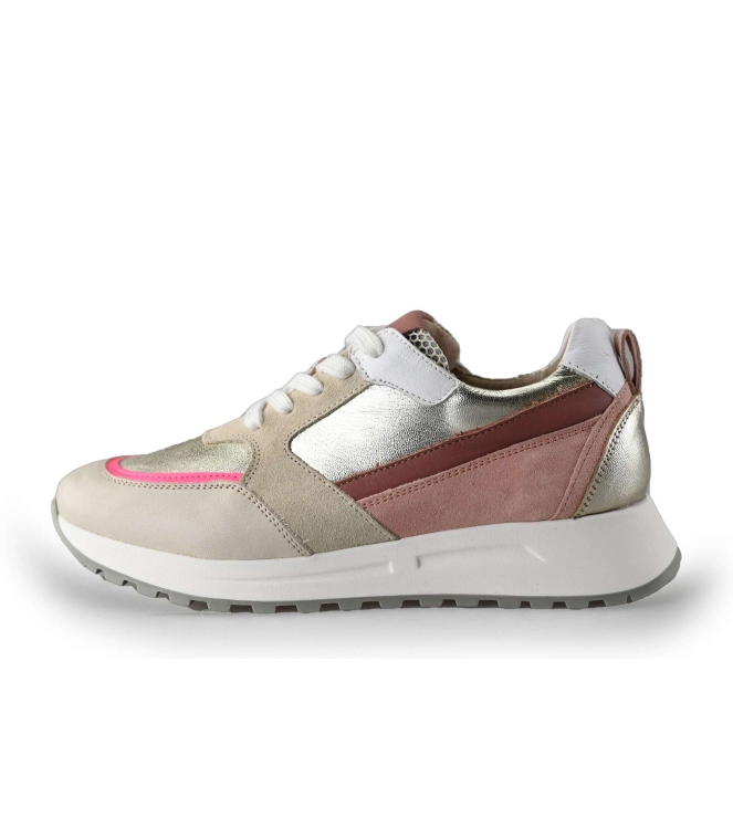 AQA Sneaker