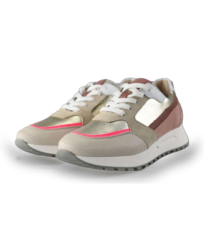 AQA Sneaker