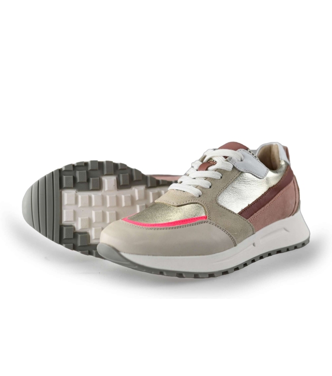 AQA Sneaker
