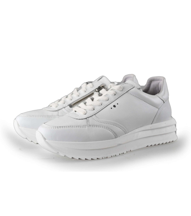AQA Sneaker