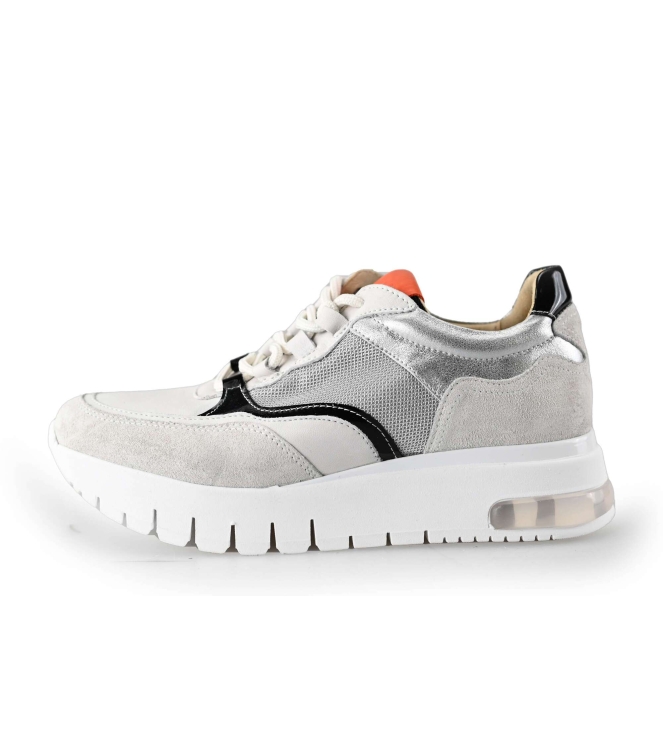 AQA Sneaker
