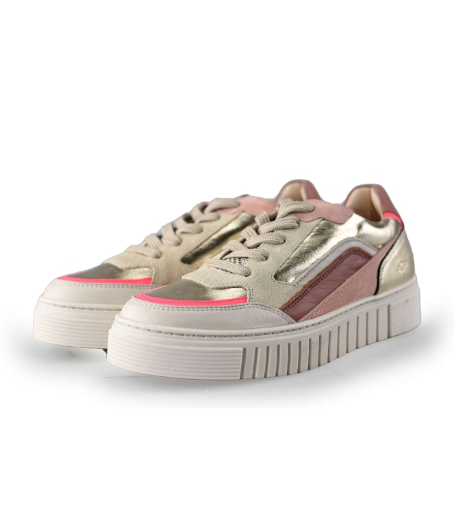 AQA Sneaker