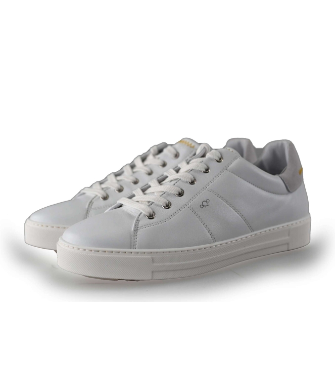 AQA Sneaker