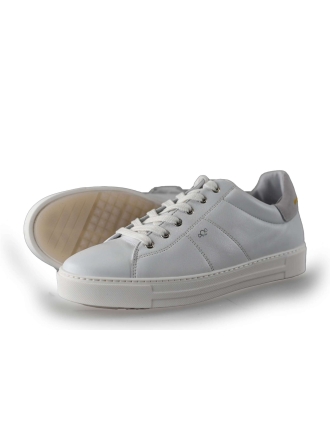 AQA Sneaker