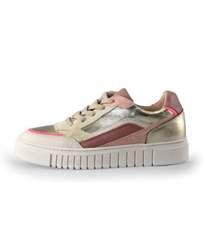 AQA Sneaker