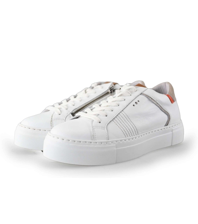 AQA Sneaker