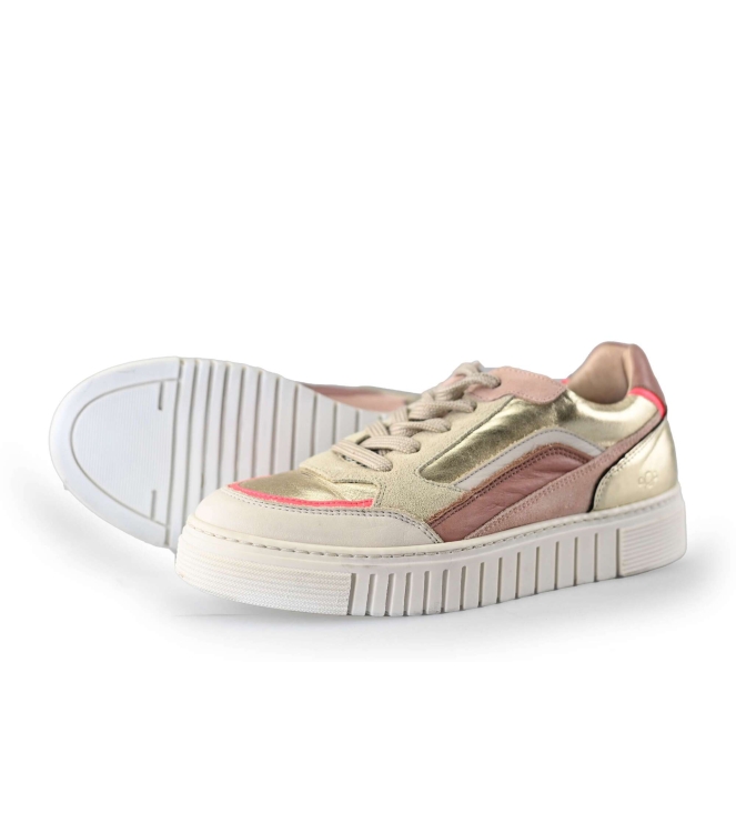 AQA Sneaker