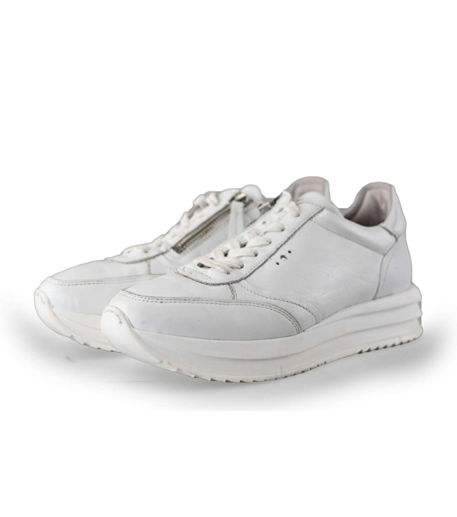 AQA Sneaker