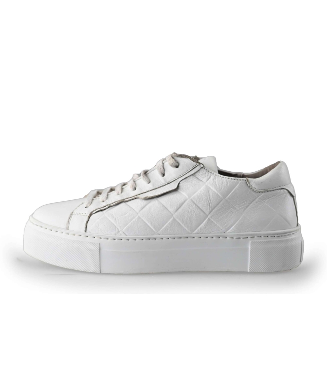 AQA Sneaker