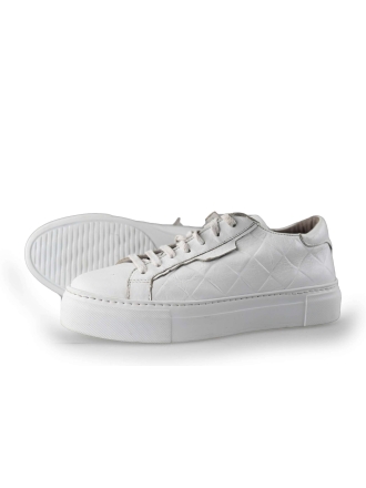 AQA Sneaker