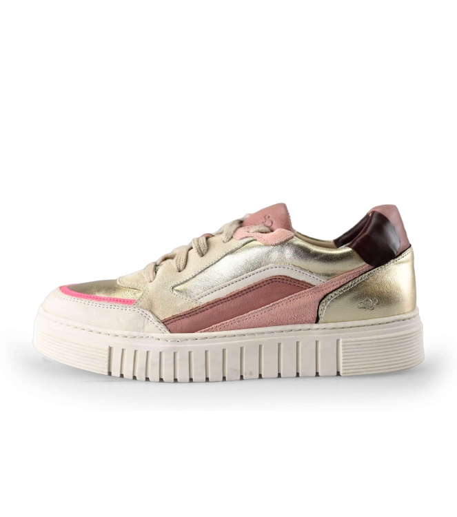 AQA Sneaker