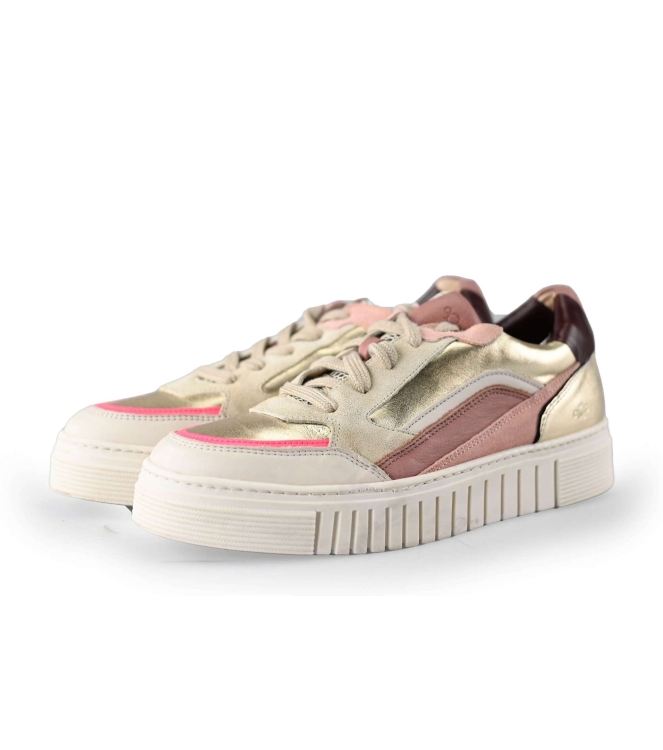 AQA Sneaker