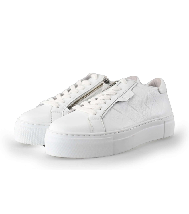 AQA Sneaker