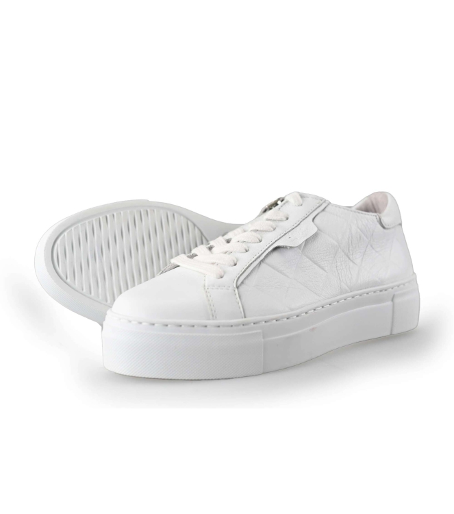AQA Sneaker