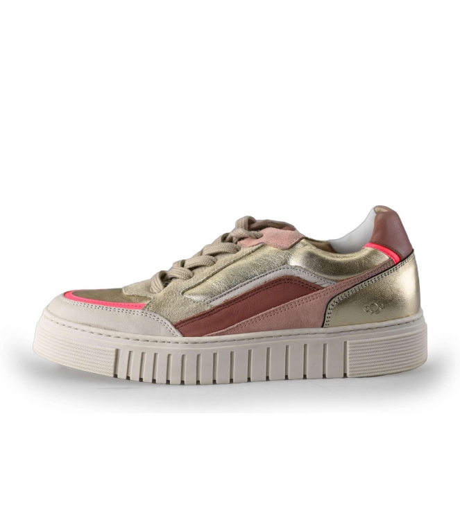 AQA Sneaker