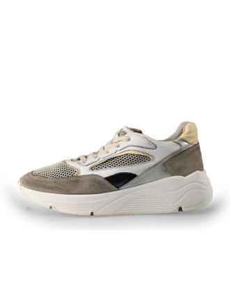 Giga Sneaker
