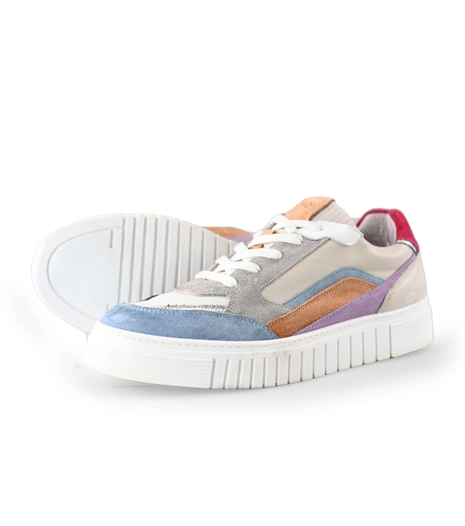 AQA Sneaker